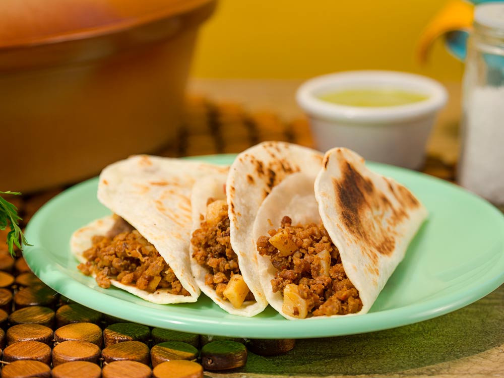 Tortillas El Avión - Tacos de Picadillo